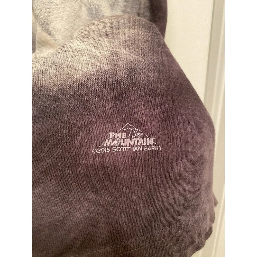 The Mountain Graphic Tee Size XL White Wolf Lookout Nature Black Tie Dye 2015 - Picture 6 of 7